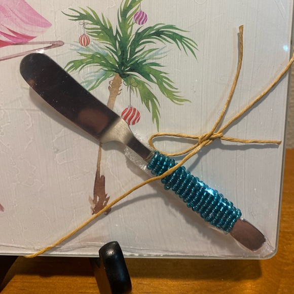 Christmas Flamingo Cutting Board With Spreader, Glass Flamingo Cutting Board - Picture 8 of 16